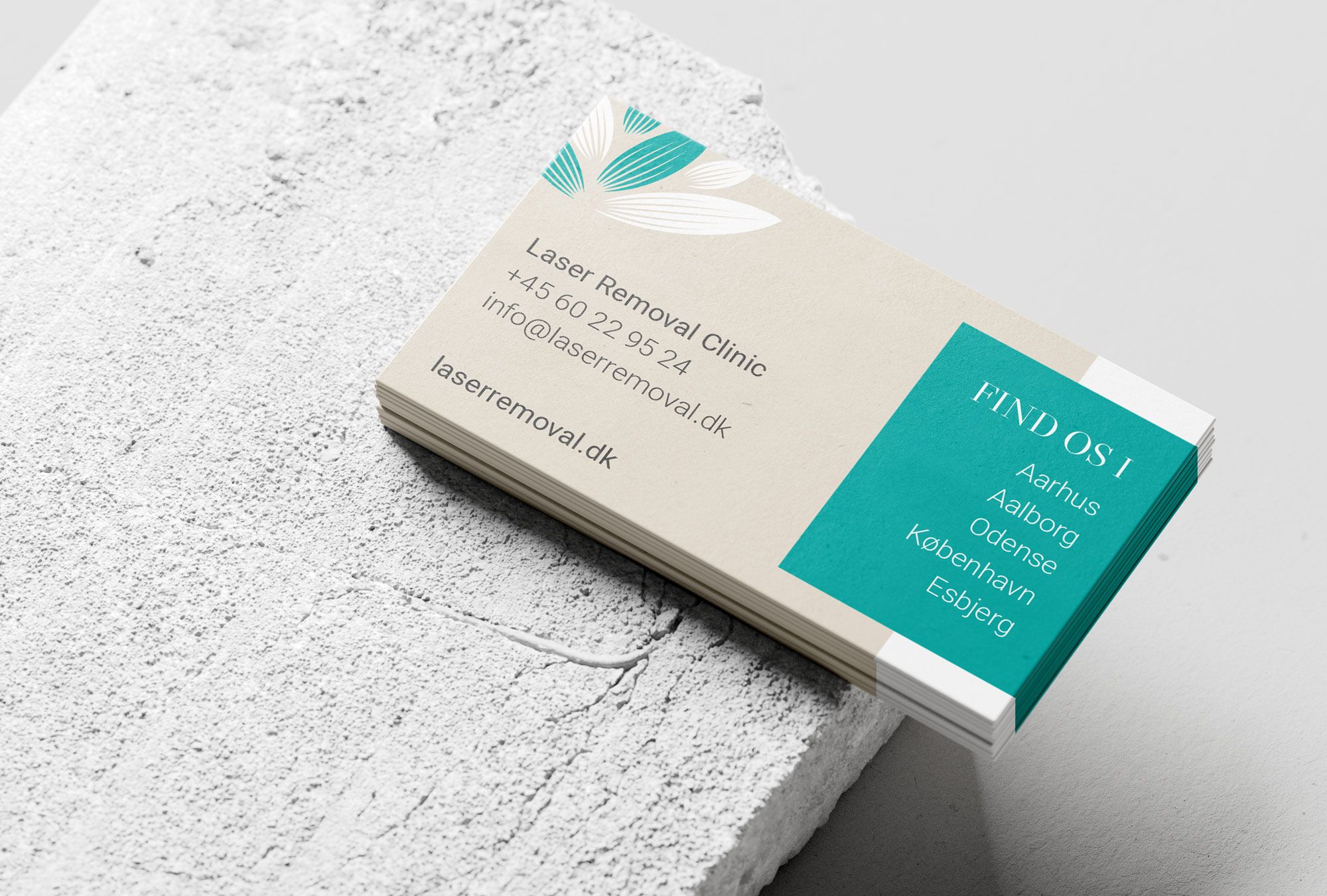 Billedet viser visitkort for Laser Removal Clinic