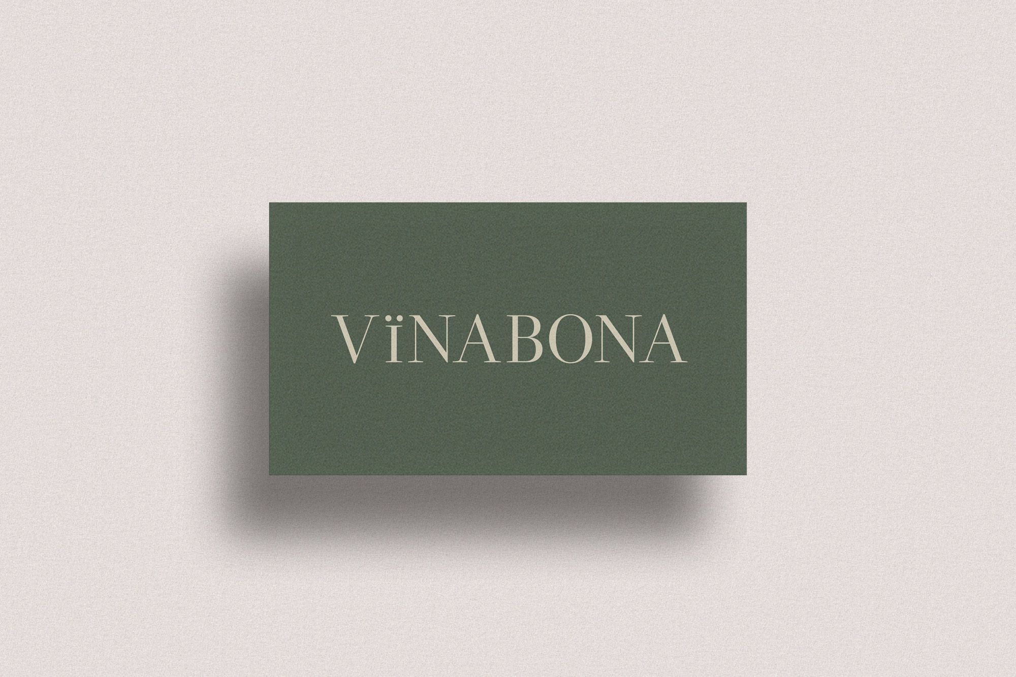 VINABÖNAs logo vist på visitkort